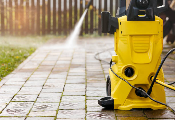 Best Graffiti Removal  in Tamiami, FL
